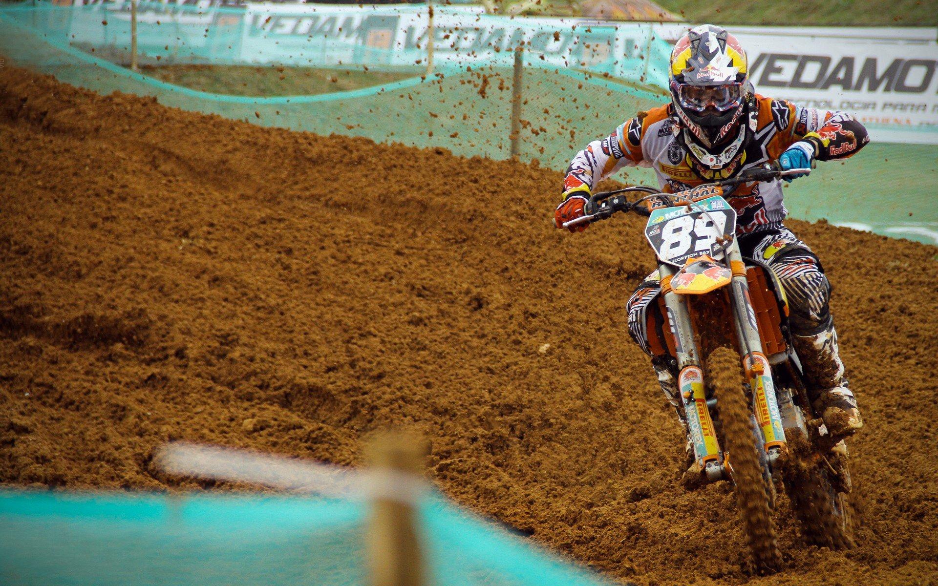 埃贝尔力挺凯恩,运动战进球荒只是短暂挑战 拜仁锋霸必将强势回归