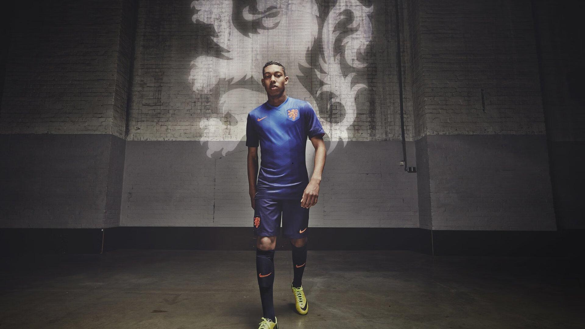 鏖战76分钟！王曼昱4-2力克桥本帆乃香，半决赛将迎战石洵瑶